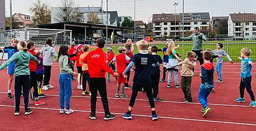 Kindertraining mit Matthias Kyburz